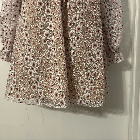 NEW Tularosa Tess Floral Embroidered Ruffle Puff Sleeve Mini Dress Sz L - Picture 6 of 16